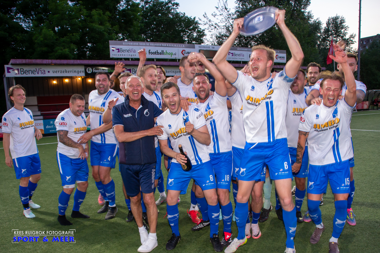 Kampioen! BVCB 4 kroont zich na seizoen vol klasse en karakter