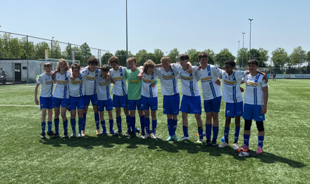 BVCB JO16-2 (weer) kampioen!